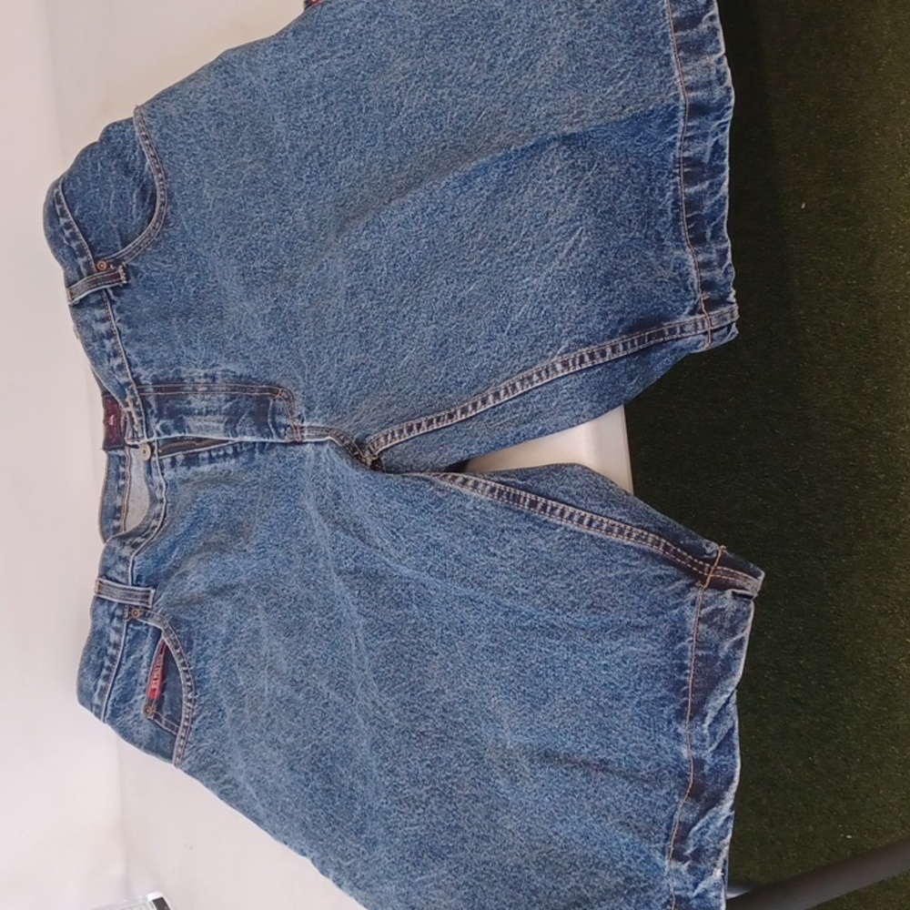 U.S  Polo Assn. Since 1890. Sz 40. 100% cotton blue jean denim carpenter shorts.